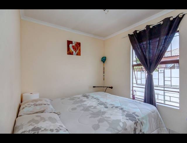 3 BEDROOM FREEHOLD TO LET IN COSMO CITY
